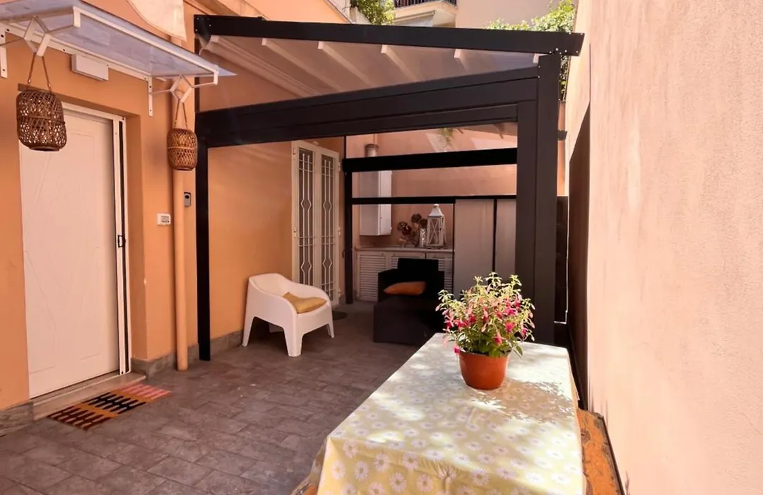 Roma Caracalla Apartament With Garden-1